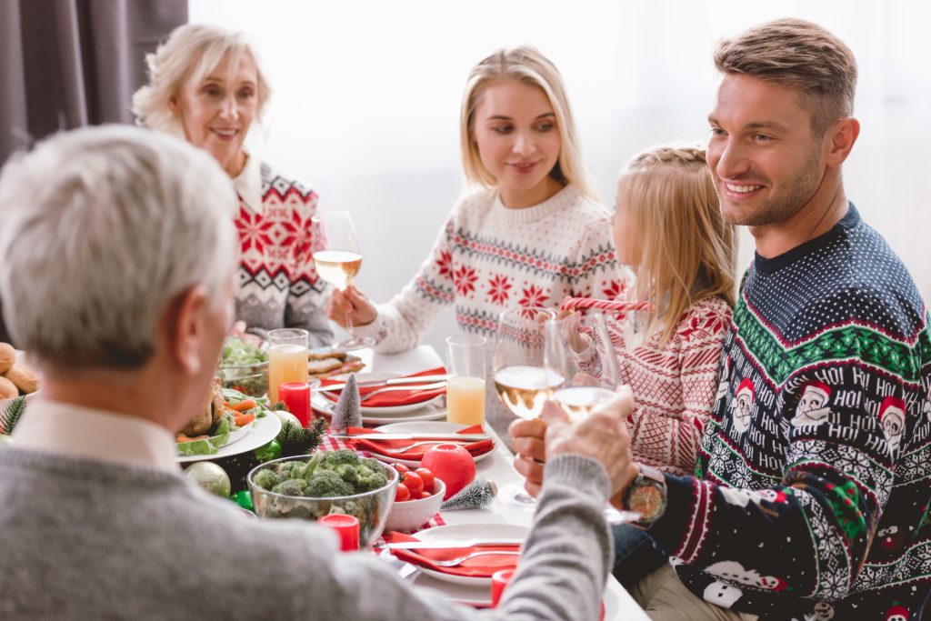 How to navigate the holidays with toxic family members: expert advice for a peaceful season