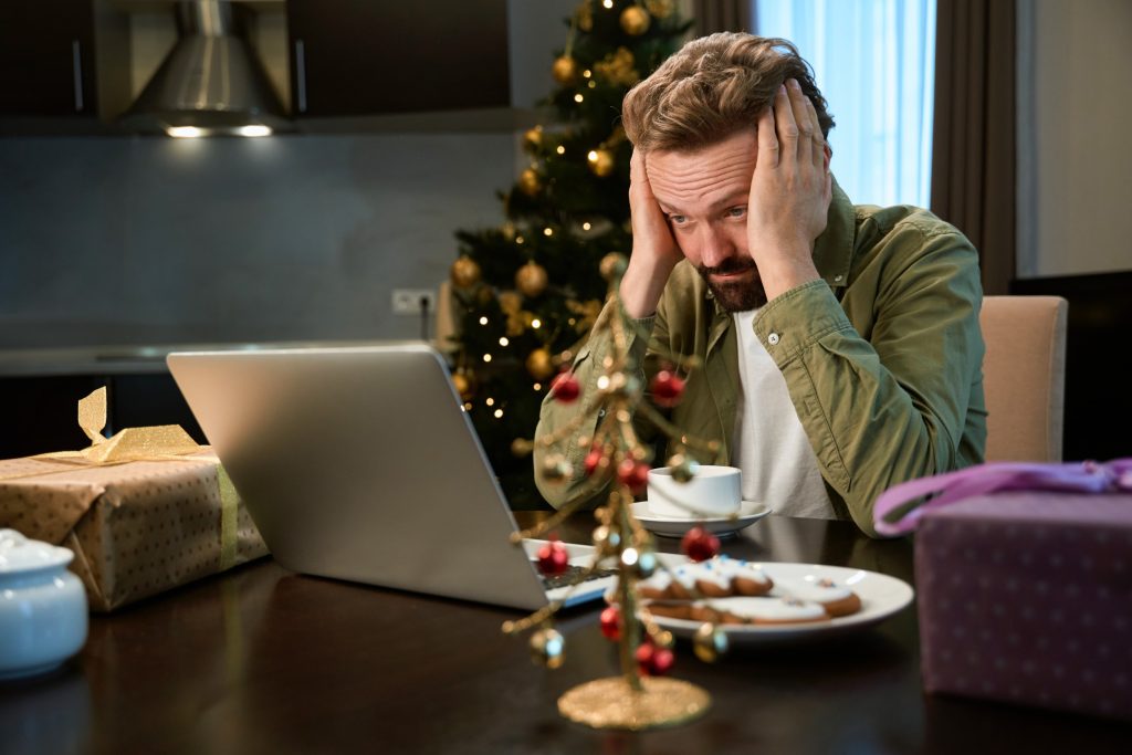 Tis the season of joy…and stress: 4 simple steps to avoid burnout over the holidays